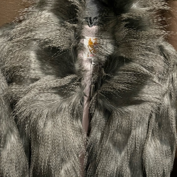 FAUX FUR Jacket - Picture 5 of 6